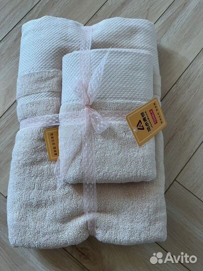 Махровые полотенца новые