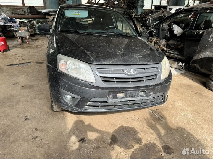 В полном разборе Лада Гранта 2016 год