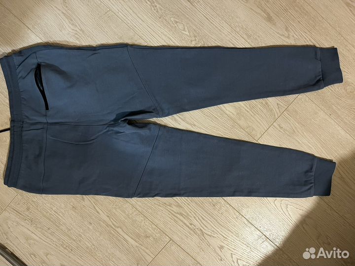 Спортивные брюки