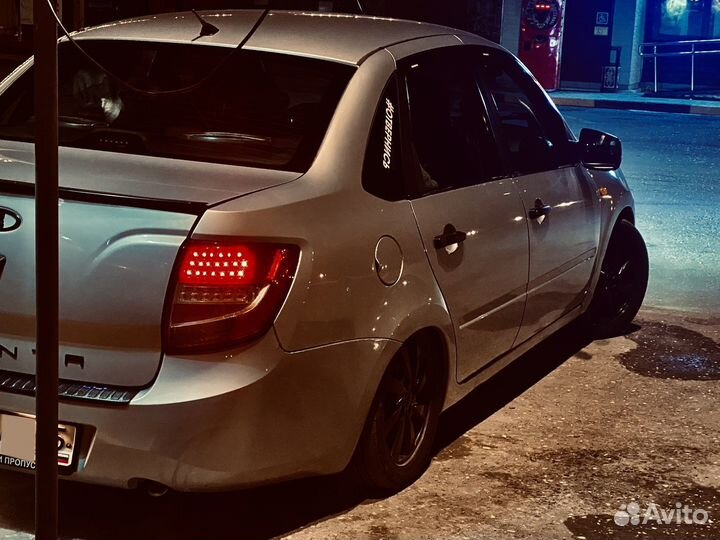 LADA Granta 1.6 МТ, 2013, 250 000 км