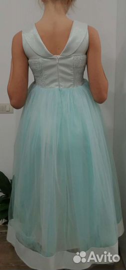 Платье нарядное