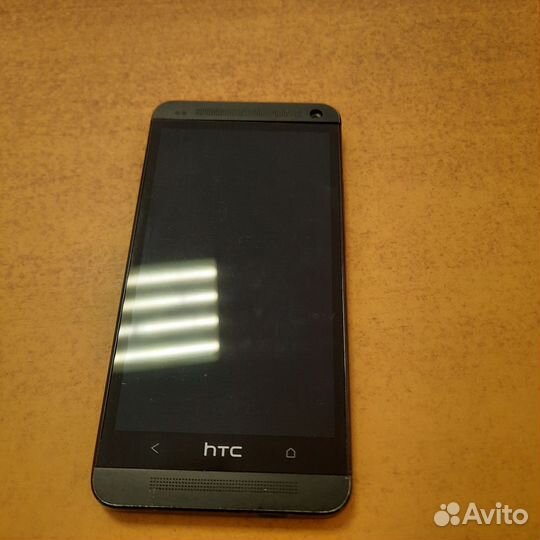 Телефон HTC one
