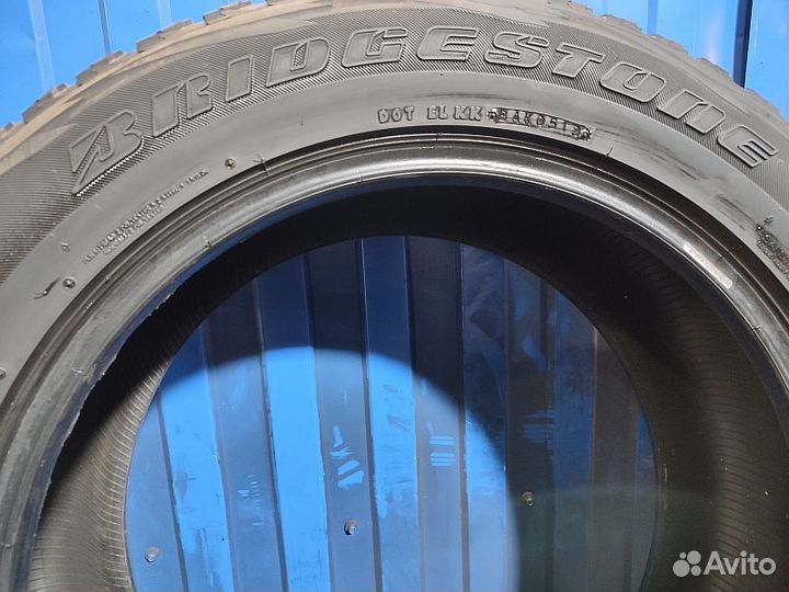 Bridgestone Blizzak DM-V1 275/55 R20