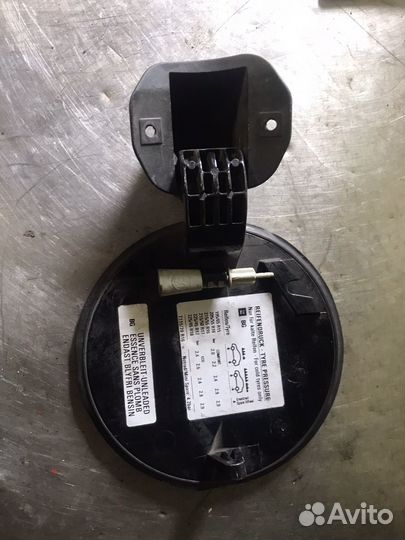 Лючок бензобак Opel Vectra C седан