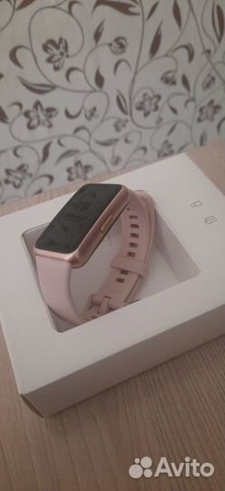 Смарт часы Huawei band 7