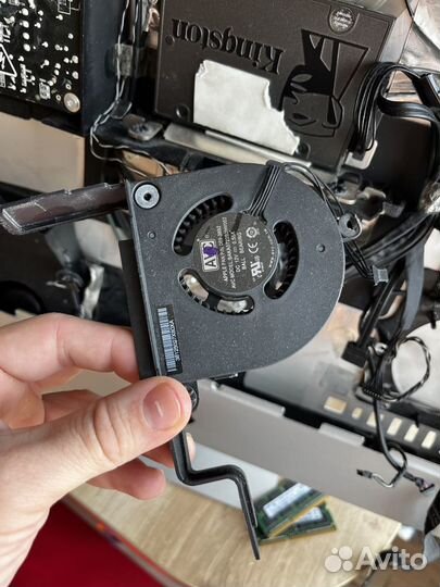 Apple iMac 21,5 2011 по запчастям