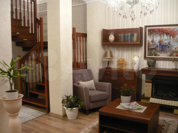 Таунхаус 270 м² на участке 2 сот.