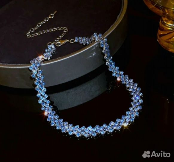 Новое ожерелье с фианитами