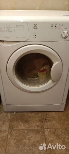 Продам стиральную машину Индезит