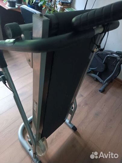 Механическая беговая дорожка