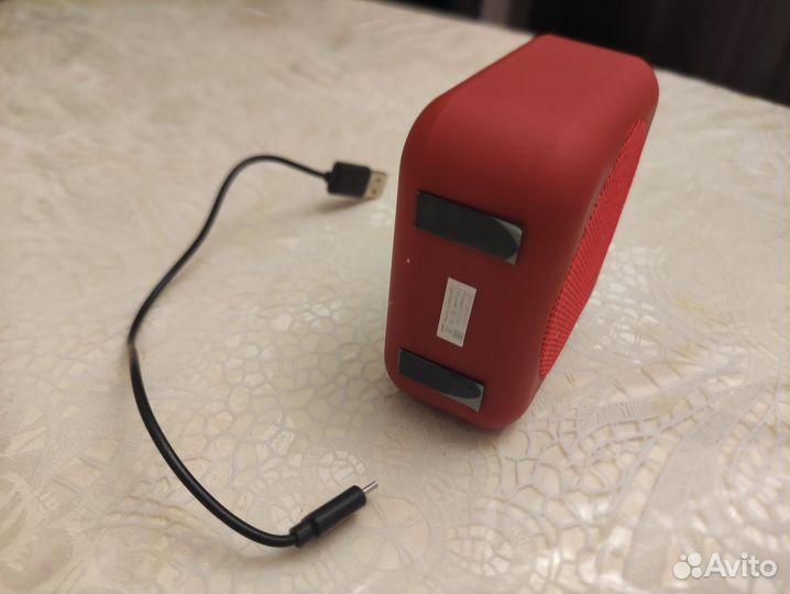 Беспроводная блютуз колонка