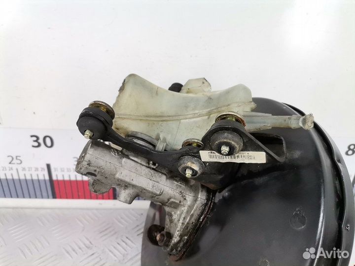 Усилитель тормозов вакуумный для Volkswagen Golf 3