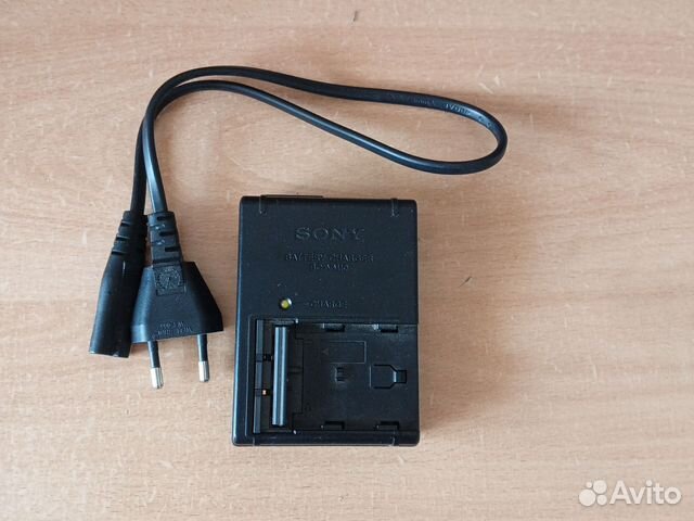 Зарядка для фотоаппарата Sony купить в Красноярске | Электроника | Авито