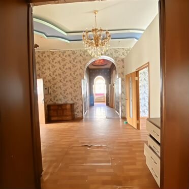 Коттедж 300 м² на участке 5 сот.