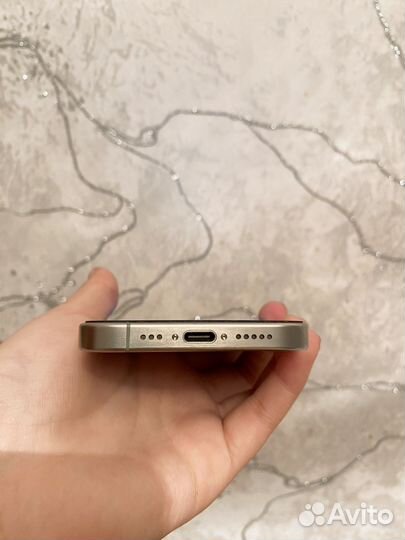 iPhone 15 Pro, 256 ГБ