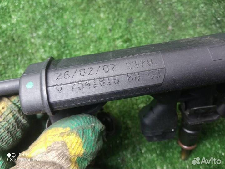 Форсунка инжекторная электрическая Peugeot 308 (2