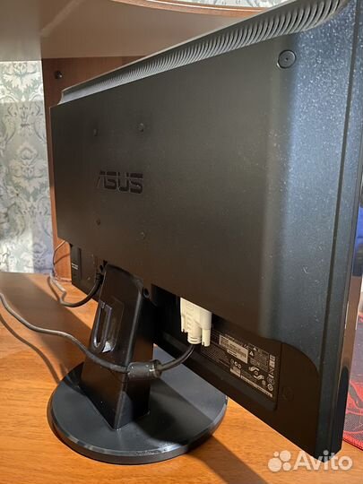 Монитор Asus