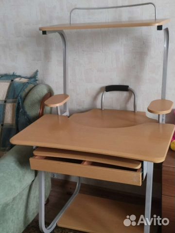 Компьютерный стол