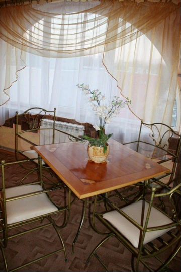 2-к. квартира, 45 м², 4/4 эт.