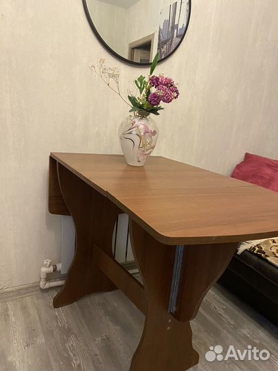 Кухонный стол