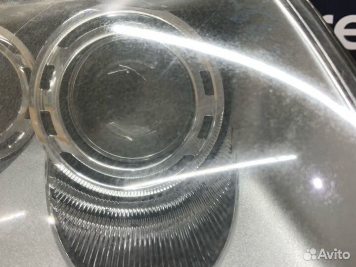 Фара правая Volkswagen Touareg 7L BMV 2005