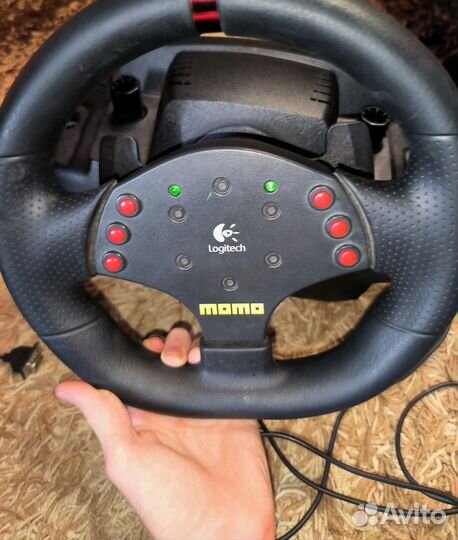 Продаю руль momo racing