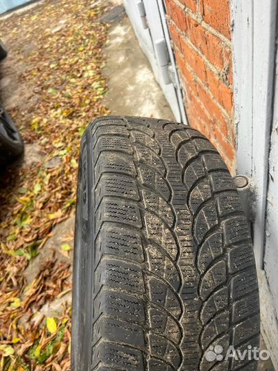 Bridgestone Blizzak LM-32 225/55 R17