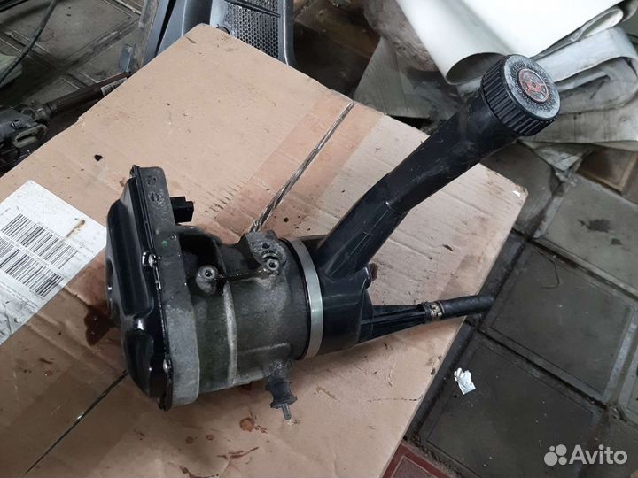 Усилитель руля Peugeot 308