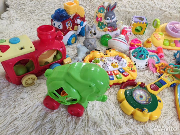 Игрушки для малышей пакетом