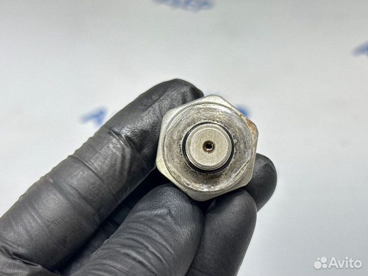 Датчик давления масла гур Nissan Primera P12