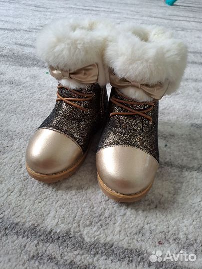 Сапожки для девочки