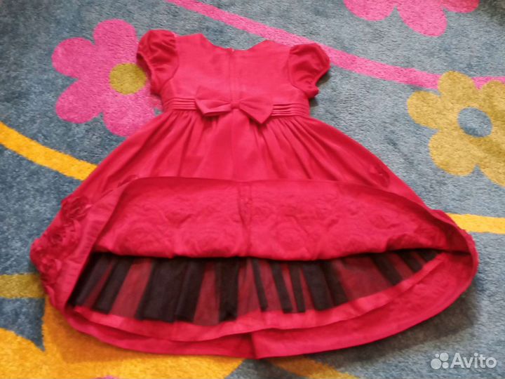 Платье на девочку