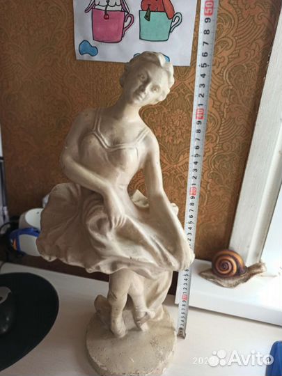 Статуэтка из гипса