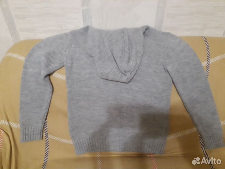 Свитер