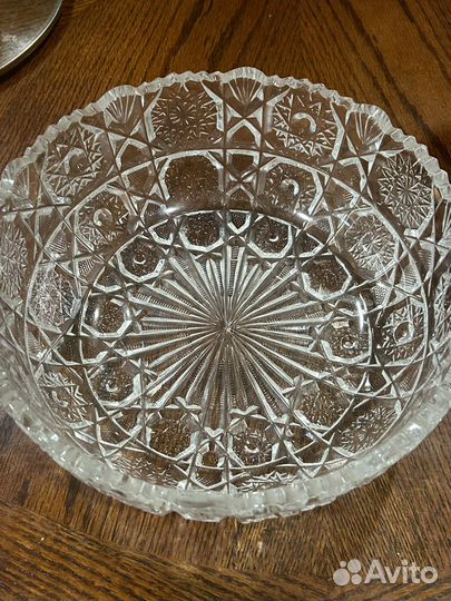 Хрустальная ваза