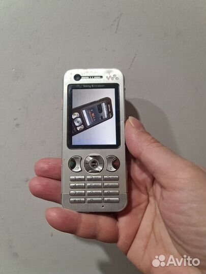 Sony Ericsson W890i