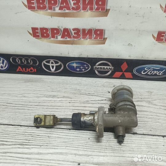 Главный цилиндр сцепления Suzuki Cultus G16A 1999