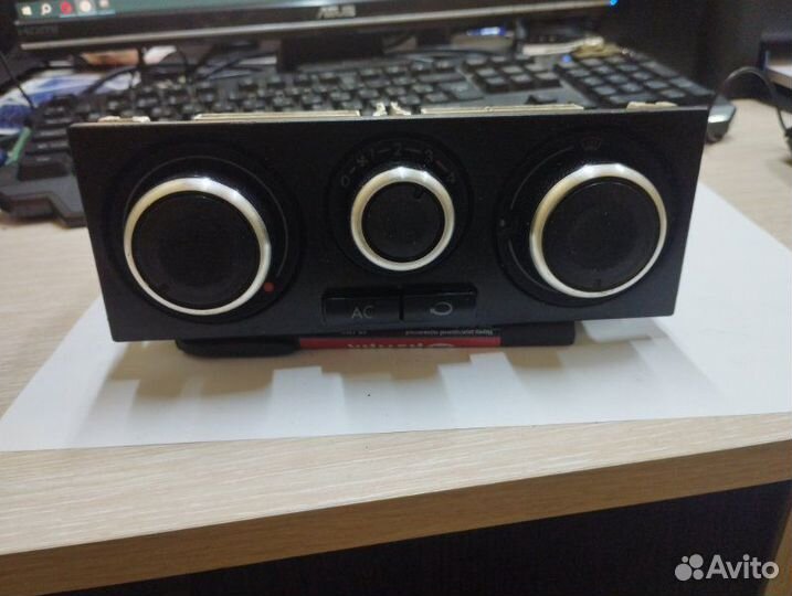 Блок управления климат-контролем Volkswagen Golf4