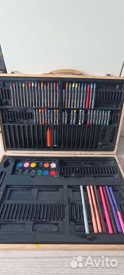 Набор юного художника