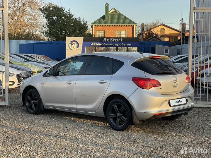 Opel Astra 1.6 МТ, 2014, 190 000 км