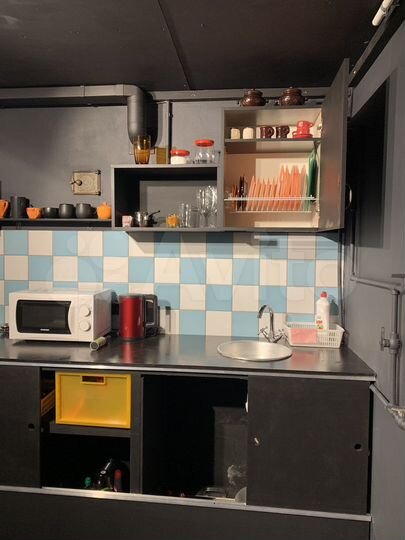 3-к. квартира, 90 м², 1/3 эт.
