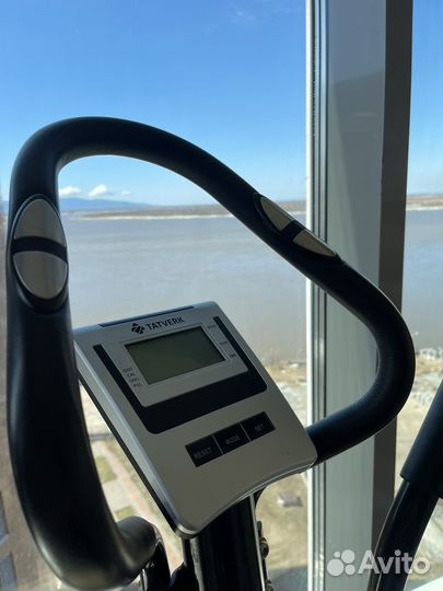 Эллиптический тренажер Tatverk новый