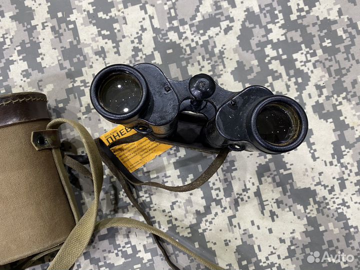 Армейский бинокль в кофре, СССР