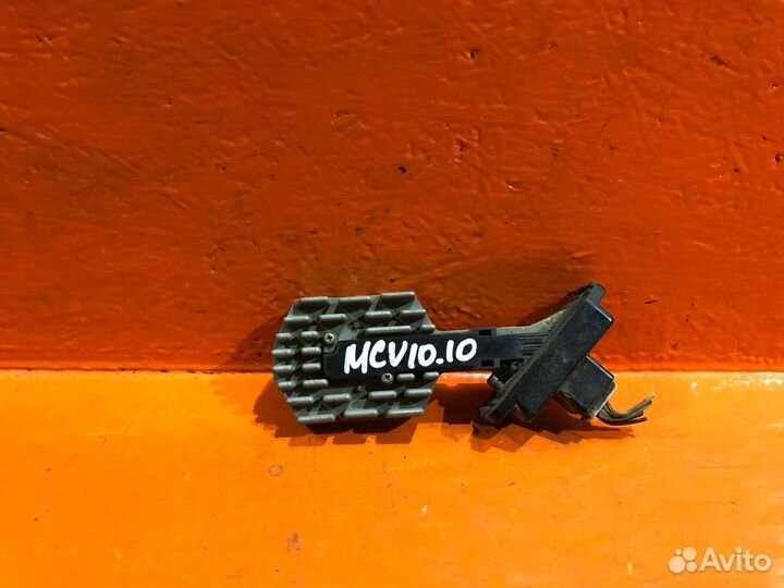 Реостат печки lexus ES300 1991-1996