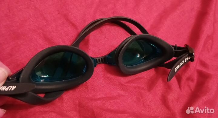 Детские плавки и очки в бассейн