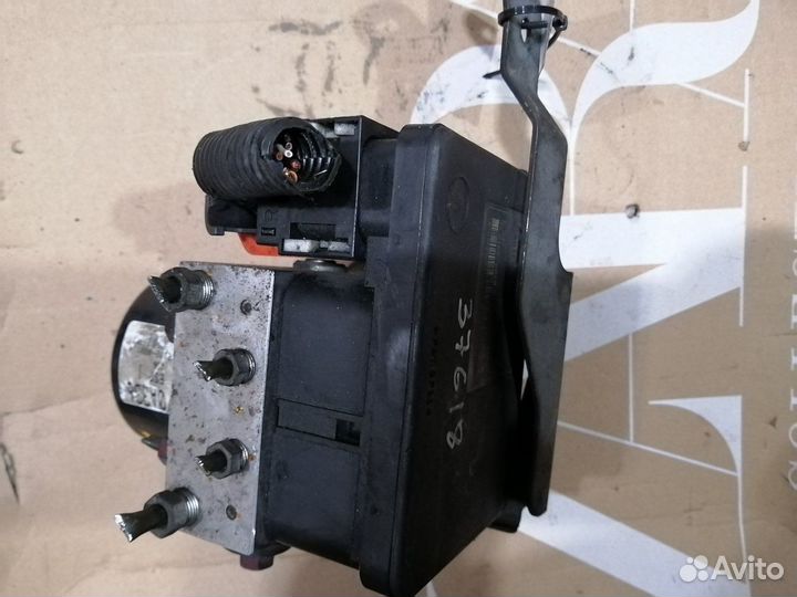 Блок ABS Митсубиси Аутлендер XL 3.0 бенз. 2WD