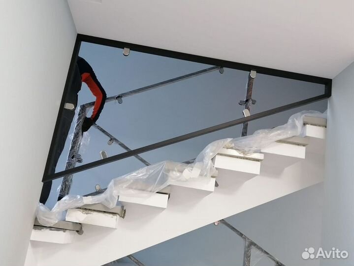 Лестница на металлокаркасе