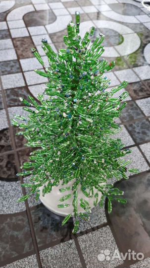 Ёлочка из бисера