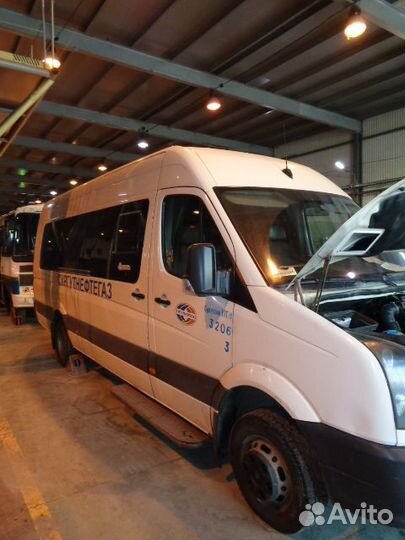 Туристический автобус Volkswagen Crafter, 2011