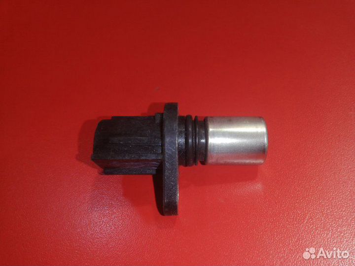 Датчик положения распредвала Toyota Premio ZZT240